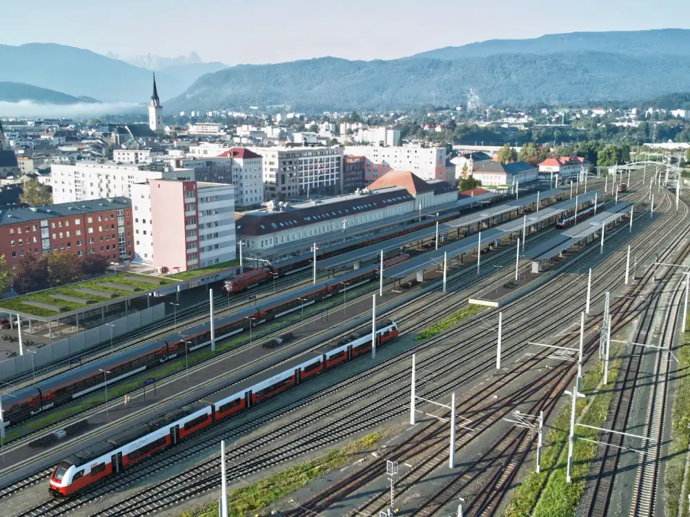 17 Yaşındaki Genç Villach'ta Saldırıya Uğradı: Telefonu Çalındı