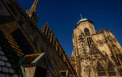30 Yıl Sonra Açıldı: Stephansdom’un Güney Kulesi Artık İskelelerden Kurtuldu 30 Yıl Sonra Açıldı: Stephansdom’un Güney Kulesi Artık İskelelerden Kurtuldu