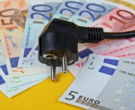 80 Yaşındaki Kadına Başkasının Elektrik Tüketimi Faturalandı