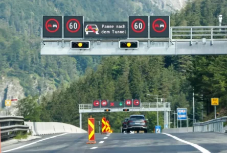 A10 Otoyolundaki Yaz Trafiği İçin 40 Milyon Euroluk Yeni Sistem Tanıtıldı
