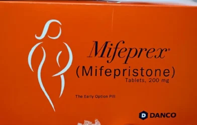 ABD’de Ucuz Mifepriston İçin Jenerik Onayı: Sağ Kürtaj Karşıtları Öfkeli ABD’de Ucuz Mifepriston İçin Jenerik Onayı: Sağ Kürtaj Karşıtları Öfkeli