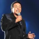 ABD’li Şarkıcı Smokey Robinson’a Tecavüz Soruşturması Başlatıldı