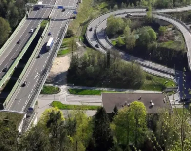 Alkollü Sürücü Tünelde Ters Yöne Girdi: Facia Kıl Payı Atlatıldı