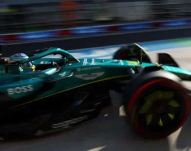 Alonso Zorluklara Rağmen Pistte, McLaren Antrenmanlarda Zirvede