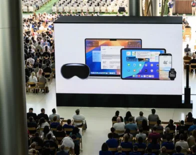 Apple, iPhone Arayüzünü Baştan Tasarlıyor: İşte Yeni Görünüm