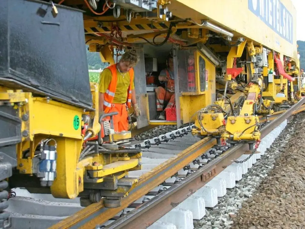 Aşağı Avusturya’da Tren Kaosu: Gecikmeler, İptaller ve Yeni Kısıtlamalar Aşağı Avusturya’da Tren Kaosu: Gecikmeler, İptaller ve Yeni Kısıtlamalar
