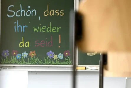 Avusturya’da Eğitim Krizi: Çocuklarını Okula Yollamayan Babaya Para Cezası