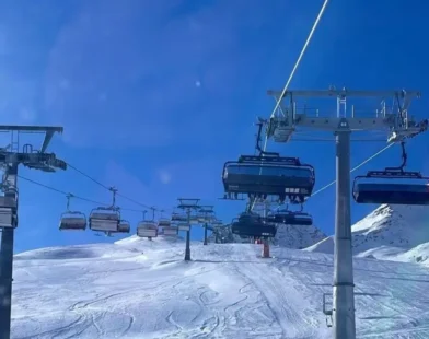 Avusturya’da Kayak Sezonu Sert Soğukla Açıldı: Dağlarda Eksi 22 Derece