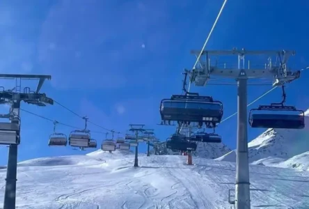 Avusturya’da Kayak Sezonu Sert Soğukla Açıldı: Dağlarda Eksi 22 Derece