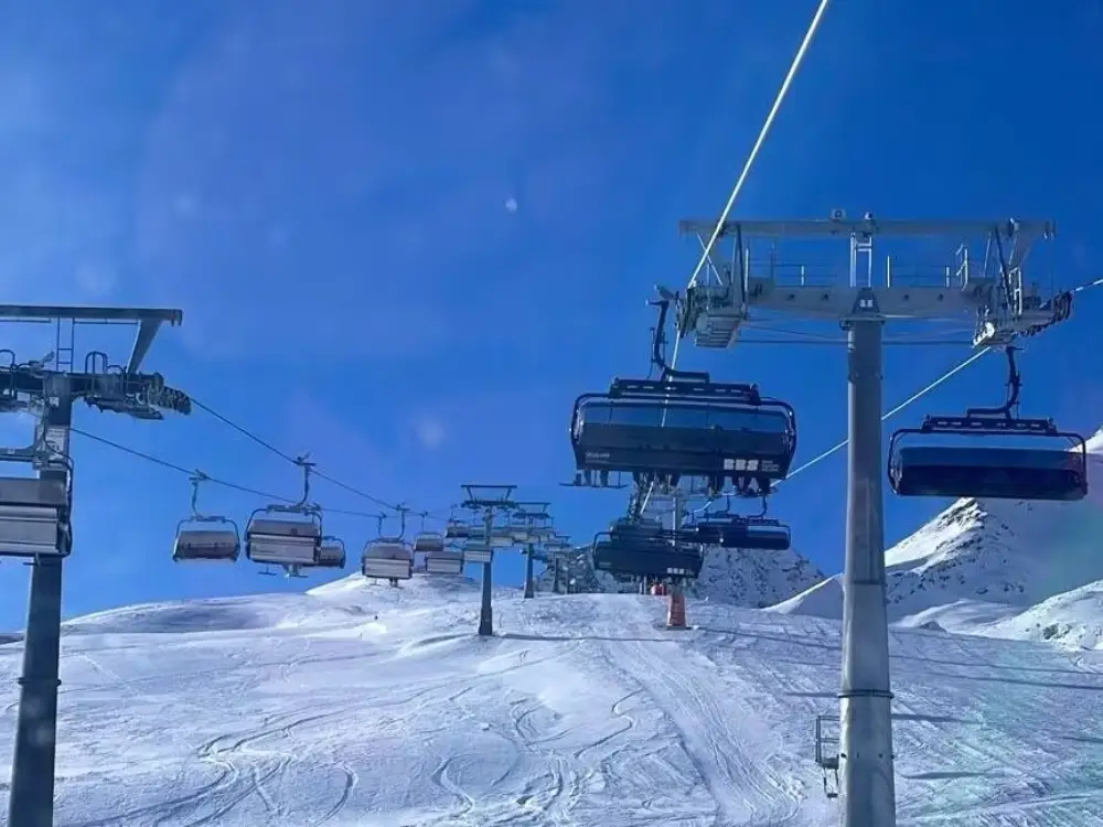 Avusturya’da Kayak Sezonu Sert Soğukla Açıldı: Dağlarda Eksi 22 Derece