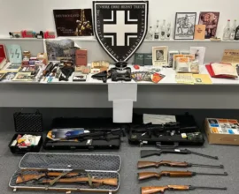 Avusturya’da Rock Konserinde Hitler Selamı: Evde Silahlar ve Uyuşturucu Bulundu