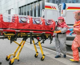 Batı Afrika Seyahatinden Dönen Pilot Ebola Şüphesiyle Hastaneye Kaldırıldı