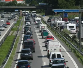 Bavyera, Tirol Modelini Uyguluyor: Trafikte Otoban Çıkış Yasağı