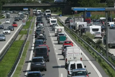 Bavyera, Tirol Modelini Uyguluyor: Trafikte Otoban Çıkış Yasağı