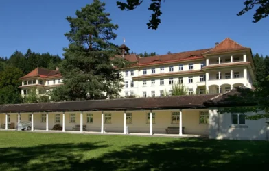 Bludenz’de Eski Lungenheilanstalt’ta Mülteci Yurdu Tartışması Bludenz’de Eski Lungenheilanstalt’ta Mülteci Yurdu Tartışması