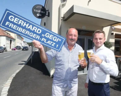 Burgenland Köyü, Efsanevi Lokantacıya Saygı Duruşunda Bulundu