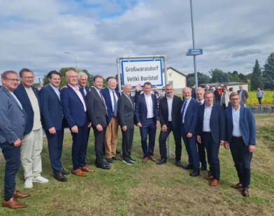 Burgenland’da Çifte Dil Simgesi: Tabelalar ve Tartışmalar