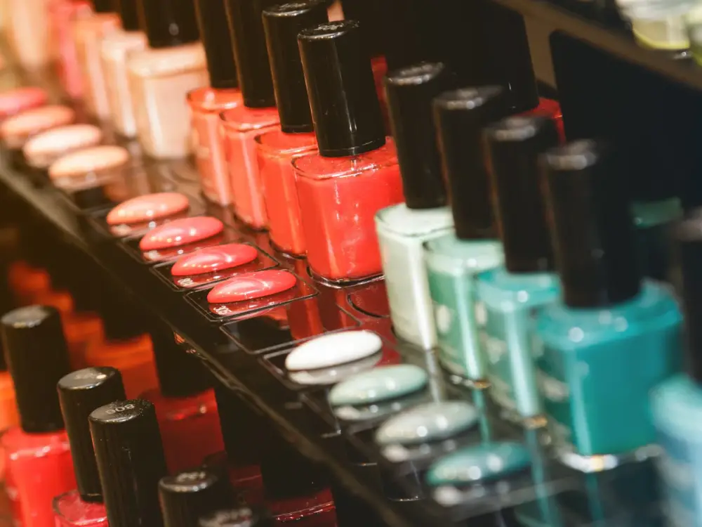 Çocuk Kozmetiğinde Büyük Tehlike: Uzmanlardan Sağlık Uyarısı Çocuk Kozmetiğinde Büyük Tehlike: Uzmanlardan Sağlık Uyarısı