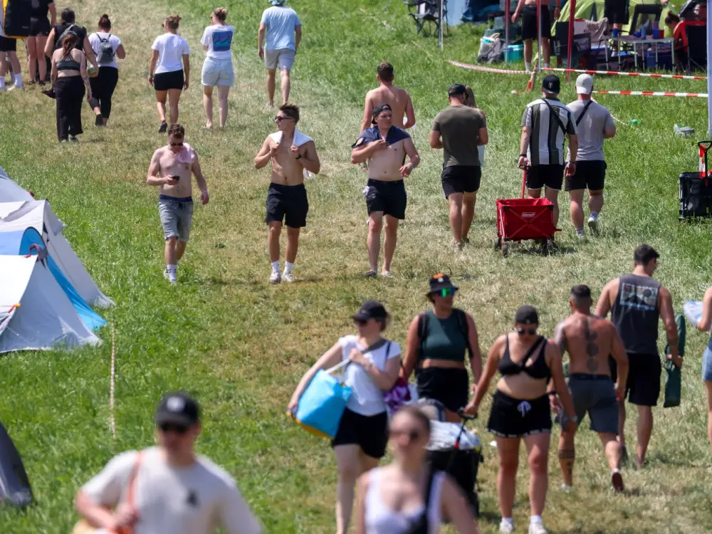 Electric Love Festivali’nde Kamp Keyfi: Buz Gibi Eğlence ve Sıcak Semboller Electric Love Festivali’nde Kamp Keyfi: Buz Gibi Eğlence ve Sıcak Semboller