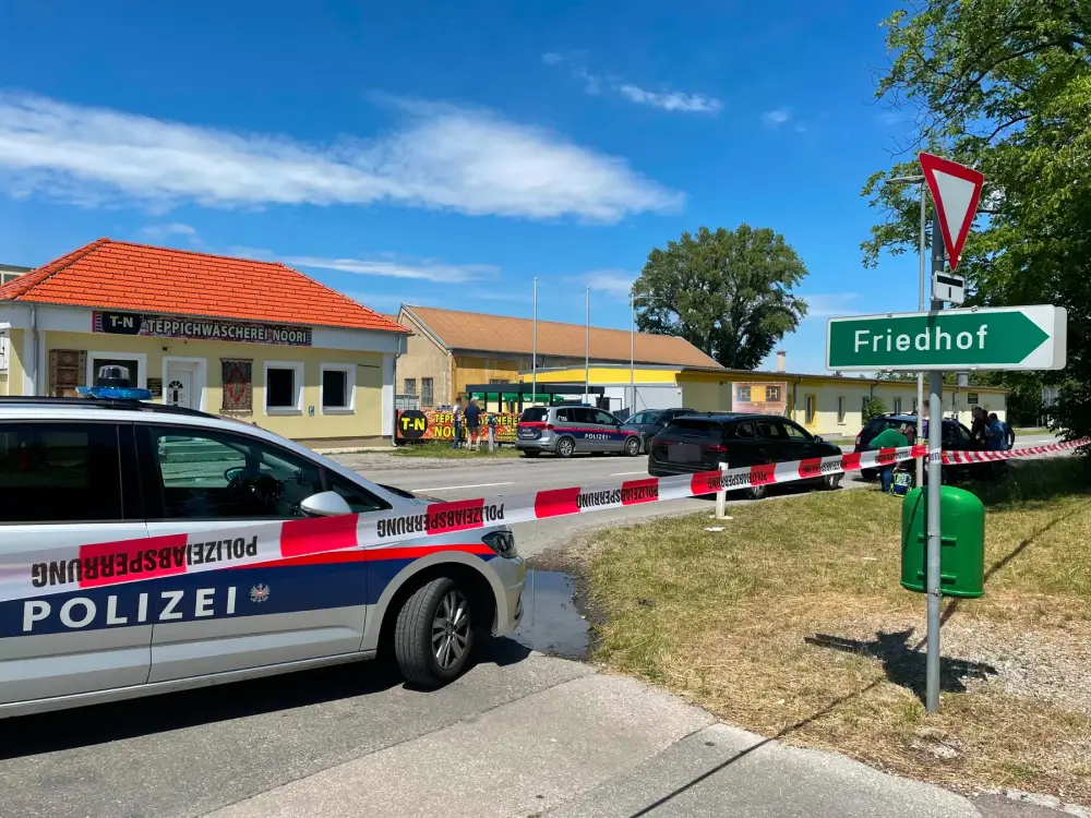 Eski Genelev Patronu Dehşet Saçtı: İki Kişiyi Vurup İntihar Etti