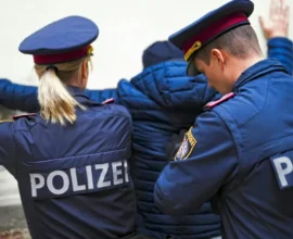 Evsizler Merkezinde 36 Yaşındaki Saldırgan Polise Zorluk Çıkardı