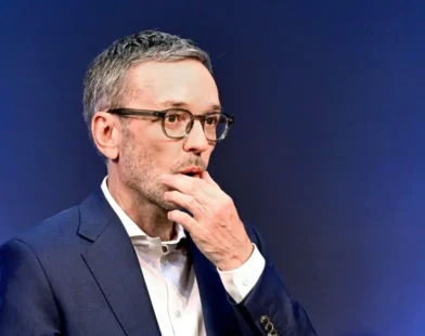 FPÖ'de Derin Çatlak: Herbert Kickl’in Geri Çekilişi ve Partideki Kriz