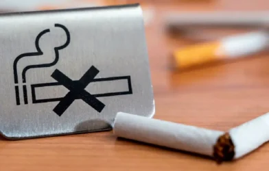 Fransa'da Devrim Gibi Karar: Temmuz'dan İtibaren Açık Havada Sigara Yasağı!