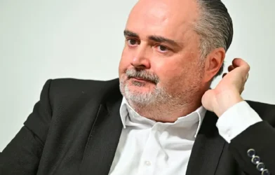 Friedrichshof Suçlu Konut Projesinde Doskozil ve Muhalefet Karşı Karşıya Friedrichshof Suçlu Konut Projesinde Doskozil ve Muhalefet Karşı Karşıya