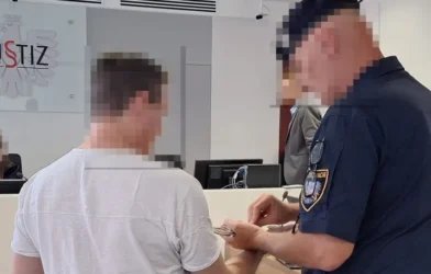 Genelevde Şiddet: 49 Yaşındaki Adamın Suç Dosyası Kabarık Çıktı