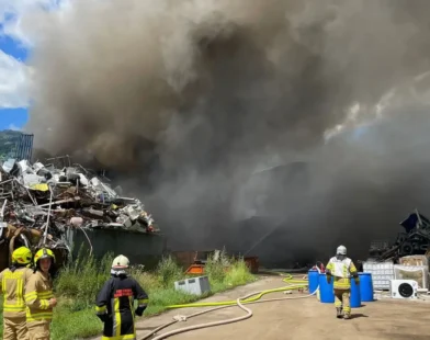 Geri Dönüşüm Tesisindeki Yangının Nedeni: Atılmış Pil veya Akü