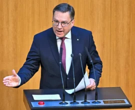 Görevi Kötüye Kullanma İddiası: ÖVP Klub Başkanı August Wöginger Hakkında Suçlama