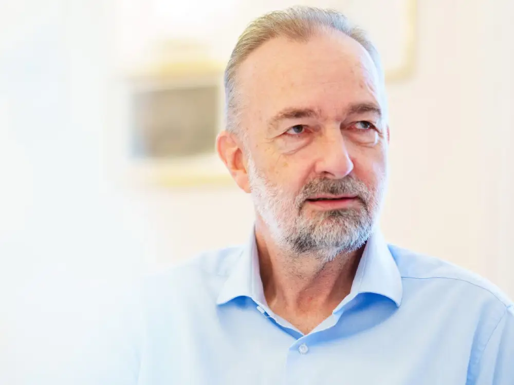 Habsburg Skandalı: Mercedes'ten Çıkan Gizli Dinleme Cihazı