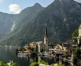 Hallstatt’ta Turist Rekoru: 1,3 Milyon Ziyaretçi, Yatak Kapasitesi Yetersiz