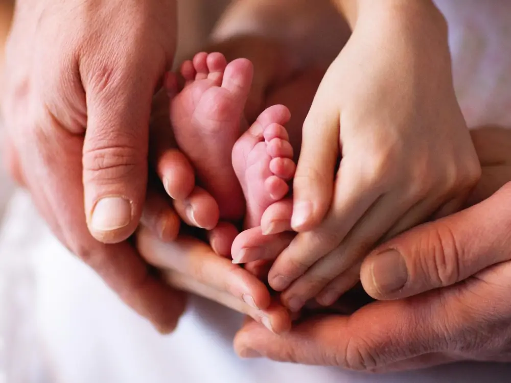 Hatalı Raporla Suçlanan Ebe Beraat Etti Hatalı Raporla Suçlanan Ebe Beraat Etti