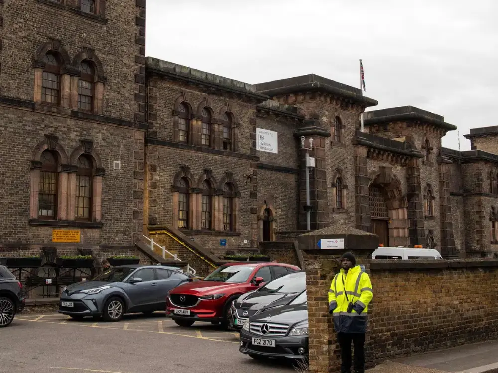 İngiltere’de Skandal: Yanlışlıkla Serbest Bırakılan Mahkûm Yeniden Yakalandı