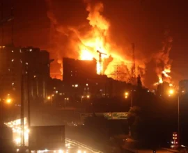 İsrail, Tahran'daki Savunma Bakanlığı ve Nükleer Tesisleri Vurdu