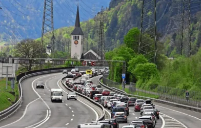 İsviçre’den Yabancı Sürücülere Transit Ücreti Planı: Tirol’e Ek Yük Kapıda mı?