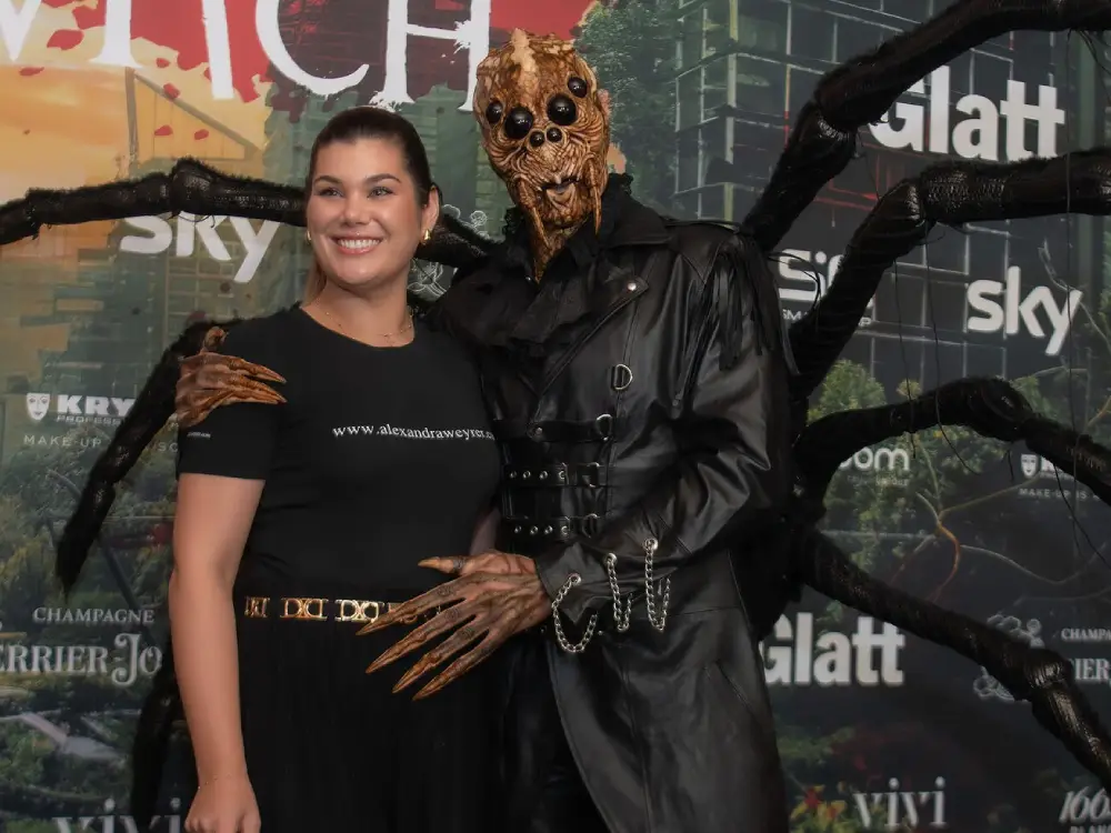 İsviçre’nin En Büyük Cadılar Bayramı Etkinliğinde Avusturyalı Usta Sahne Aldı