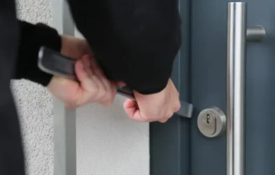 Karanlık Aylarda Hırsızlık Vakaları Arttı: Polis Operasyonuyla 34 Suç Önlendi