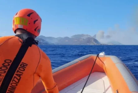 Kıta Yanıyor: Akdeniz Ülkelerinde Yangınlar Kontrolden Çıktı