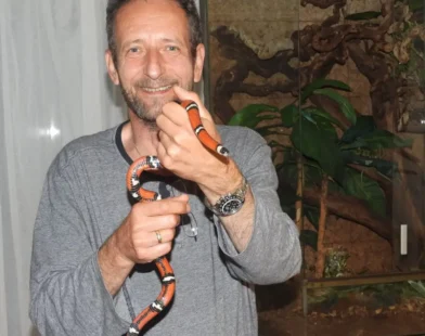 Klaus Baumgartner’in ilk görevi: Egzotik yılanı bahçeden kurtardı