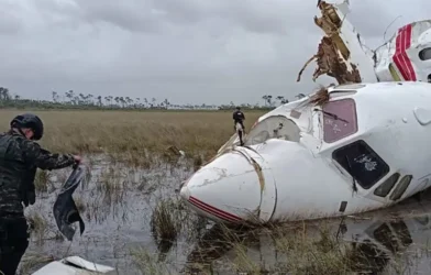 Kokain Yüklü Jet Bataklıkta Parçalandı, Kimse Bulunamadı