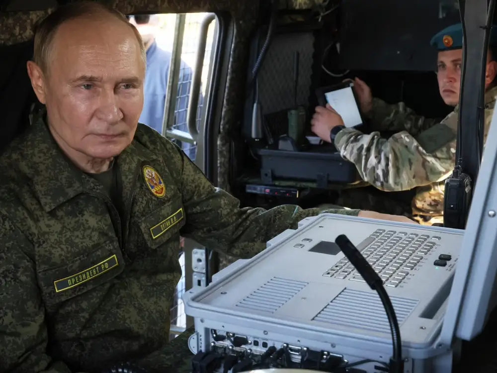 Merz: "Ukrayna’nın teslimiyeti, Putin’i yeni hedefler aramaya iter" Merz: "Ukrayna’nın teslimiyeti, Putin’i yeni hedefler aramaya iter"