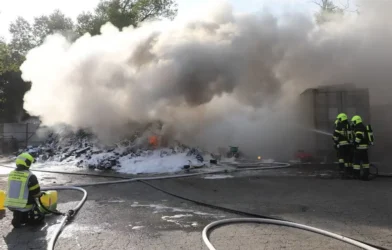 MotoGP’ye rağmen yangın mesaisi: Knittelfeld’de sanayi tesisinde iki yangın