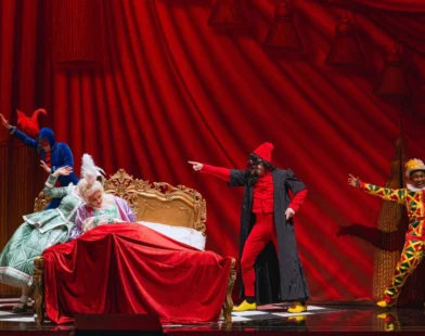 Mozarts Figaro Operasıyla Feminizm ve Barış Mesajı: Lotte de Beer’in Devrimci Yorumu