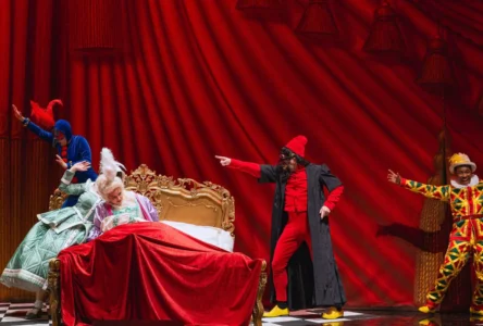 Mozarts Figaro Operasıyla Feminizm ve Barış Mesajı: Lotte de Beer’in Devrimci Yorumu