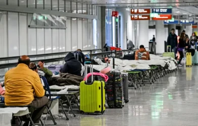 Münih Havalimanı'nda Drone Alarmı: Gece Hava Trafiği Kapatıldı, Sabah Uçuşlar Yeniden Başladı Münih Havalimanı'nda Drone Alarmı: Gece Hava Trafiği Kapatıldı, Sabah Uçuşlar Yeniden Başladı