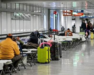 Münih Havalimanı'nda Drone Alarmı: Gece Hava Trafiği Kapatıldı, Sabah Uçuşlar Yeniden Başladı