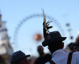 Oktoberfest’te Cinsel Taciz Skandalı: Influencer Kunshikitty’yi Hedef Aldı