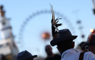Oktoberfest’te Cinsel Taciz Skandalı: Influencer Kunshikitty’yi Hedef Aldı Oktoberfest’te Cinsel Taciz Skandalı: Influencer Kunshikitty’yi Hedef Aldı
